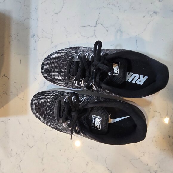 NIKE Women's Flex RN 2018 Sneakers Size 7 Very Good Used Condition, lots of LIfe - Picture 8 of 9